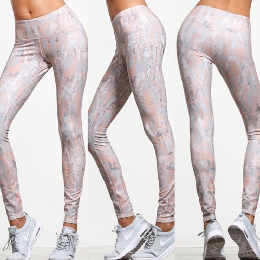 Alo Yoga Airbrush Leggings Tropical Peach Python